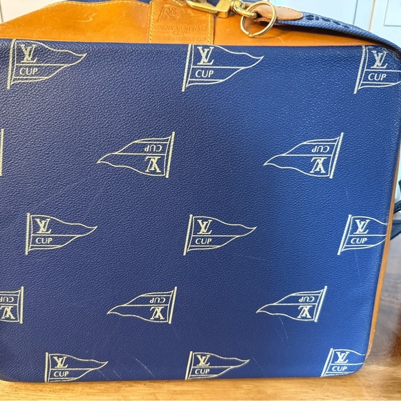LOUIS VUITTON LV Cup Sac Marine - Picture 9 of 13